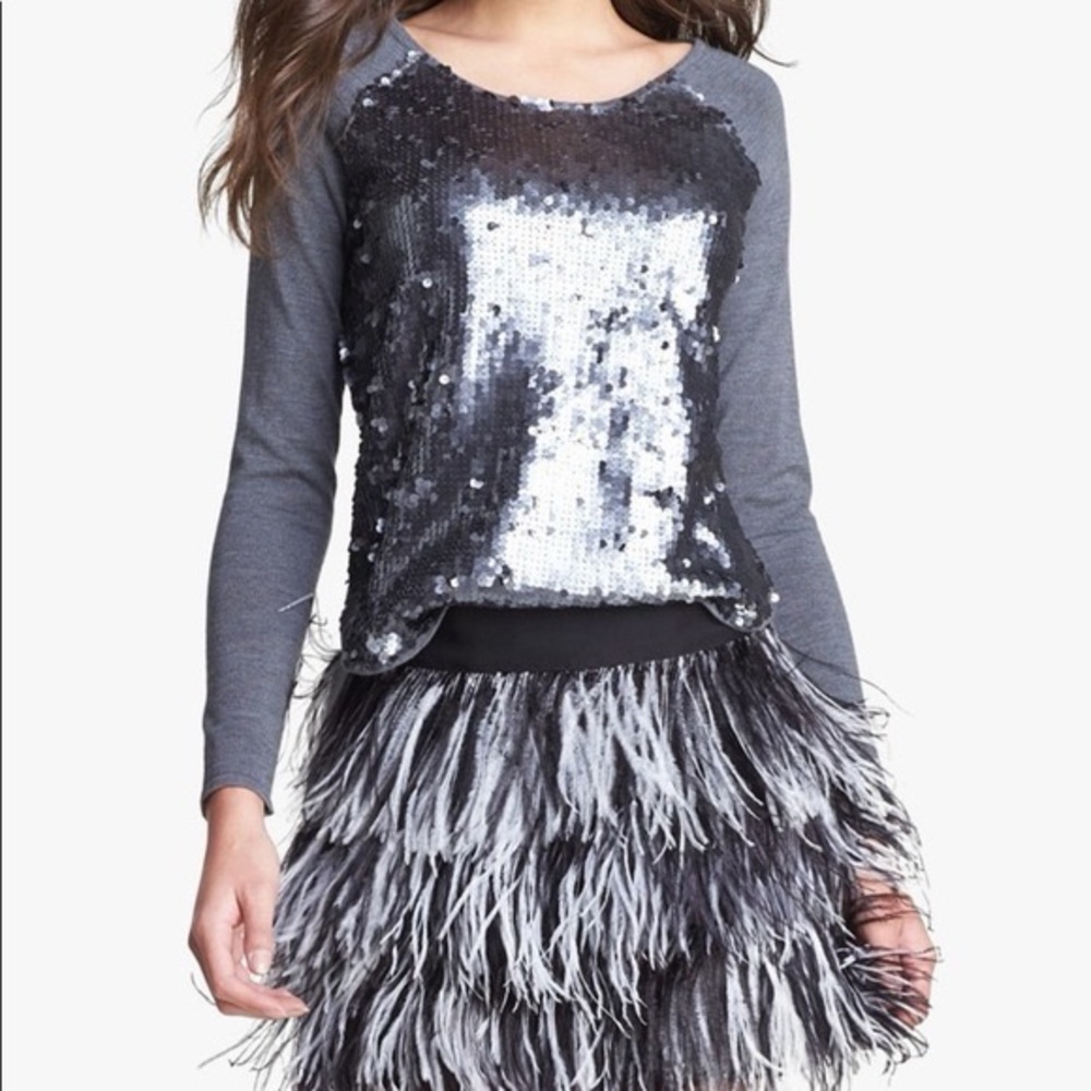 MILLY Graphite Front Sequined 100% Merino Wool Baseball Top Medium Glam Corpcore